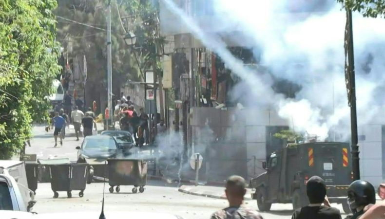 Cerca de 30 palestinos resultaron heridos este martes durante una operación militar israelí en Cisjordania.