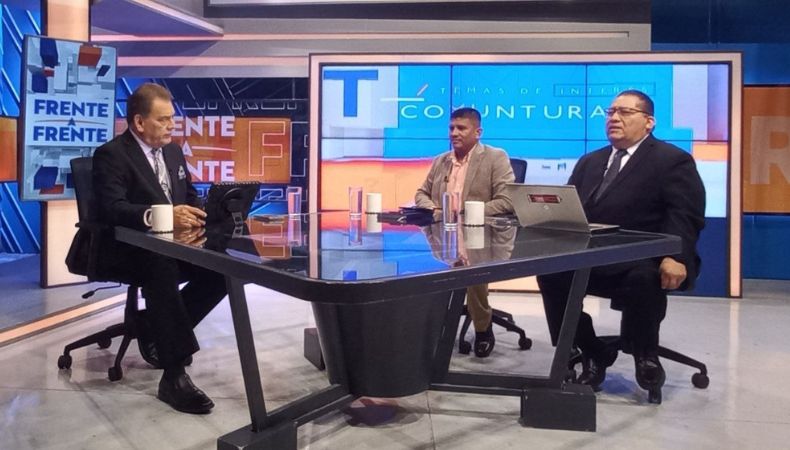 ANDES 21 de Junio apoya designación de ministra de Educación ANDES 21 de Junio admite que habían perdido la autoridad en las escuelas. Respaldan las medidas de la nueva ministra de Educación.