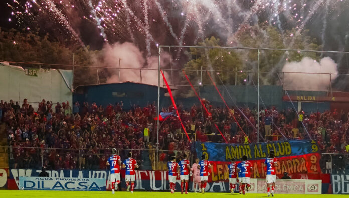 FAS impulsa el Reto Quiteño Club Deportivo FAS anunció que una localidad del estadio Quiteño ya agotó todos los boletos para el encuentro ante Platense.