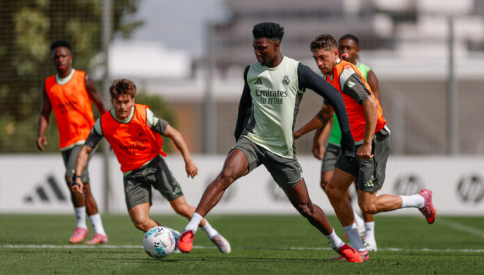 Real Madrid por el liderato de LaLiga ante el Mallorca Real Madrid recibe en el Santiago Bernabéu al Mallorca con el objetivo de ser el nuevo líder de LaLiga antes del parón de selecciones.