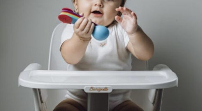 La selectividad alimentaria es un comportamiento caracterizado por la restricción o rechazo a probar ciertos alimentos, generalmente por su textura, sabor, olor, color o apariencia.