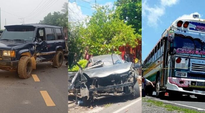 Uno de los accidentes ocurrió en horas de esta tarde en la carretera a San Juan Opico, La Libertad Centro.