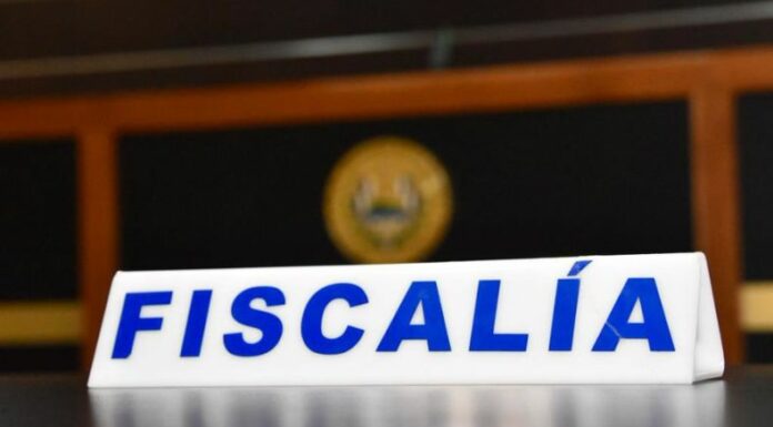 La Fiscalía giró órdenes de captura contra cuatro hombres acusados de hurtar imágenes religiosas en La Paz.