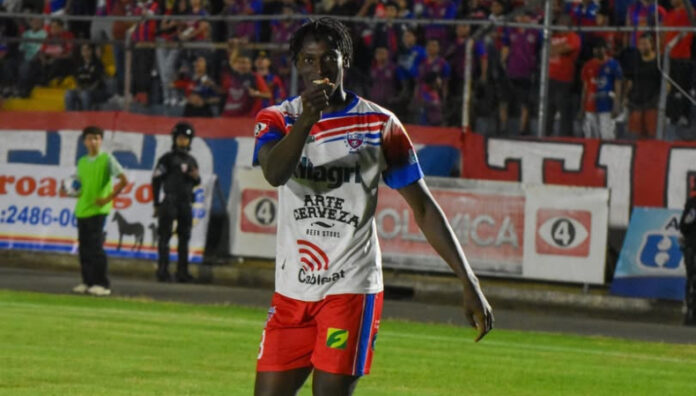 Jugadores sancionados para la fecha nueve del Apertura 2025 La Comisión Disciplinaria de la FESFUT dio a conocer el listado de jugadores sancionados previo a la novena fecha del Apertura 2025.