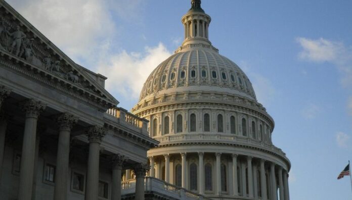 Condenas por conducción peligrosa ¿podría afectar en la residencia de EEUU Estados Unidos aprobó proyecto que haría inadmisible y deportables a quienes tengan condenas por conducción peligrosa, incluso a residentes.