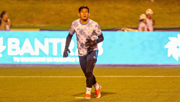 Mario González portero de la Selecta Mario González tuvo cuatro grandes atajadas en la victoria de la Selecta ante Guatemala en las Eliminatorias Mundialistas.