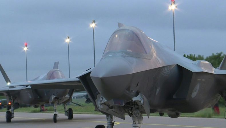 Estados Unidos enviará 10 aviones de combate a Puerto Rico después de denunciar que Venezuela sobrevoló uno de sus buques.