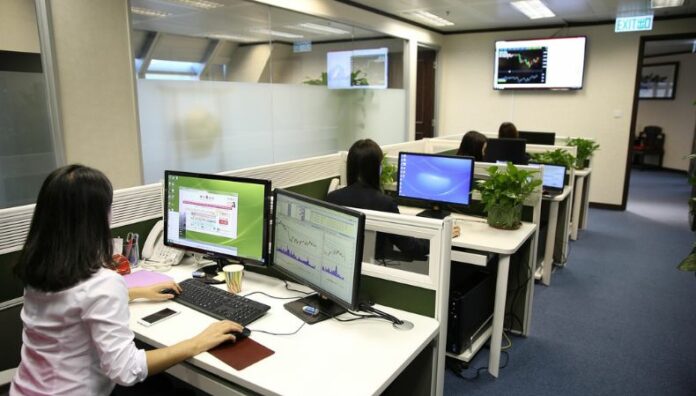 Un tercio de los empleos cambiarán para 2030, según el Banco Mundial Banco Mundial señala que si no se garantiza la preparación adecuada laboral, en 2030 más de 85 millones de empleos podrían estar vacantes.