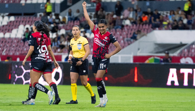 La salvadoreña Brenda Cerén anotó dos goles en una nueva jornada de la Liga MX femenil con el Atlas ante el Querétaro.