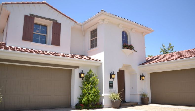 Perder las escrituras de una vivienda causa preocupación, pero especialistas aseguran que existen procesos legales para recuperarlas si se actúa con prontitud.