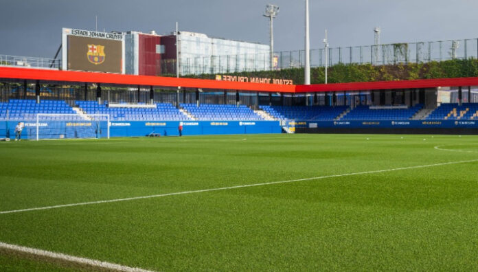 Barcelona jugará en el Johan Cruyff ante el Valencia Barcelona no logró los permisos necesarios para regresar al Camp Nou y finalmente jugará en el Johan Cruyff el domingo 14.