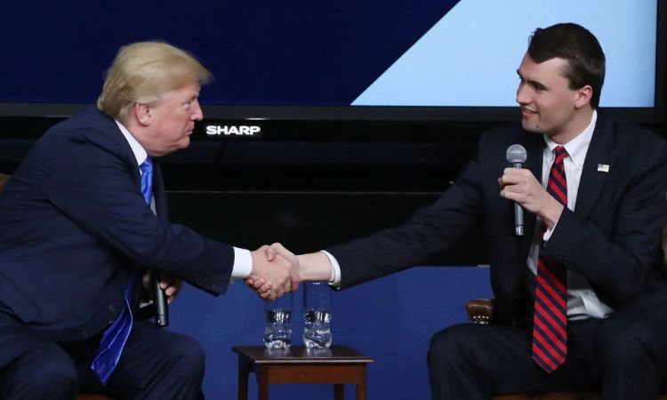 Charlie Kirk era un popular activista conservador. Aliado del presidente Donald Trump, defendía valores religiosos, familiares y el derecho a portar armas.