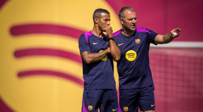 El Barcelona confirmó la incorporación del exmediocampista español como asistente técnico del alemán Hansi Flick.