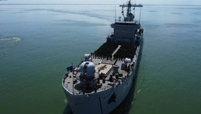 Maduro lanza operación militar de resistencia ante presencia de EE. UU. en el Caribe Venezuela lanzó una operación militar de ‘resistencia’ ante lo que califica como una “amenaza” de EE. UU. en el Caribe.