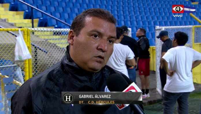 Gabriel Álvarez técnico de Hércules El técnico del cuadro capitalino, Gabriel Álvarez, lamentó la poca efectividad de su equipo en el encuentro ante Platense.