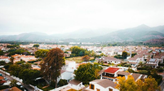 Independizarse no solo es dar un paso hacia la libertad, también significa aprender a sostenerse económicamente. ¿Cuánto cuesta en El Salvador?