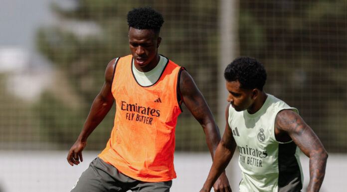 Real Madrid expone su liderato en la visita a la Real Sociedad por la cuarta fecha del campeonato español.
