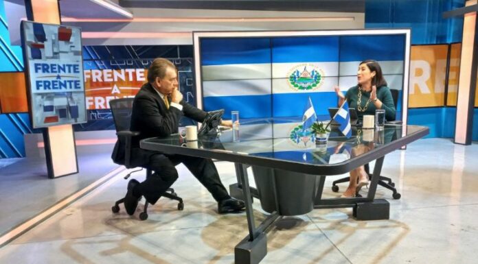 La ministra de Economía, María Luis Hayem, destacó el crecimiento económico del país, y anunció nuevas zonas francas.