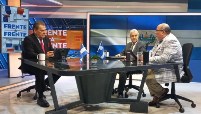 850 mil adultos de 65 años en adelante pueden tener Alzheimer Los casos de Alzheimer crecen exponencialmente. En el país ya ronda el 8 % de adultos de 65 años o más; y, para el 2050 podrá ser de 15 %.