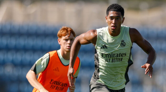 Real Madrid recibe al Espanyol en el Santiago Bernabéu con el objetivo de mantener el liderato del campeonato español.