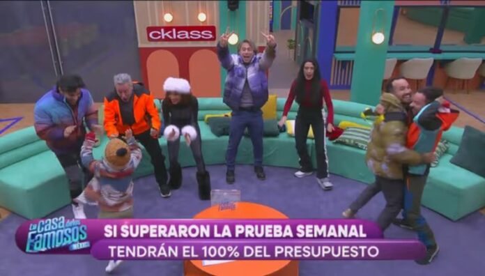¡Una noche bajo la nieve! Así terminó la semana en “La Casa de los Famosos” El presupuesto semanal se puso en juego, la moneda del destino trajo una llamada inesperada y la fiesta “Aldea nevada” convirtió la casa en un set de película.