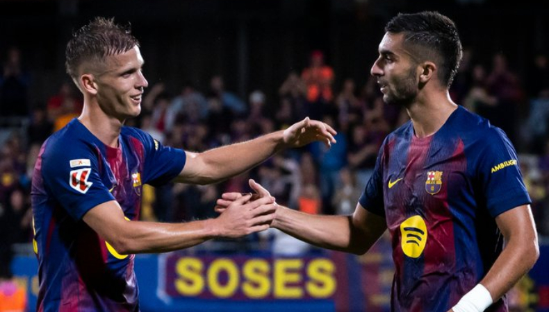 Barcelona goleó en casa al Getafe y se mantiene a dos puntos del líder Real Madrid en el campeonato español.