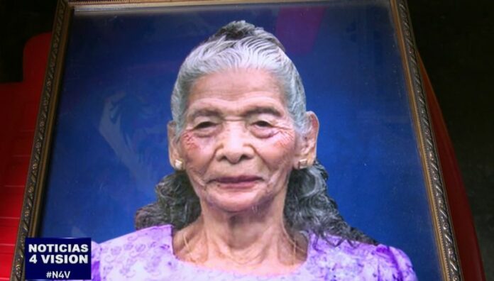 Toñita celebró 107 años: más de un siglo de historia, lucha y amor familiar Toñita, la mujer más longeva de Izalco, inspira con su vida de sacrificios, resiliencia y gratitud.