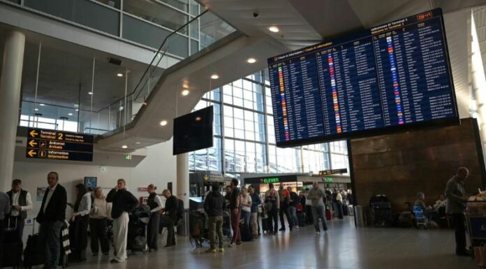 La primera ministra de Dinamarca calificó como “el ataque más grave contra una infraestructura crítica” el sobrevuelo de drones que obligó al cierre temporal del aeropuerto de Copenhague.