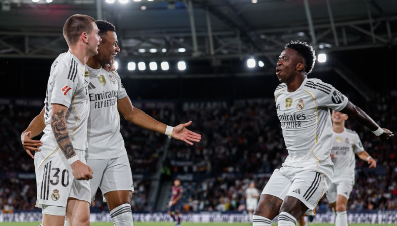 Real Madrid golea al Levante y sigue líder de LaLiga Real Madrid goleó de visitante al recién ascendido Levante y mantiene el paso perfecto en seis partidos disputados.