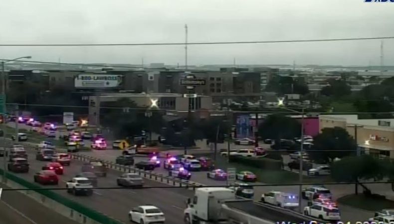 Una persona falleció y otras dos resultaron heridas tras el ataque de un presunto francotirador contra un centro de detención de migrantes en Dallas, Texas, EE. UU.