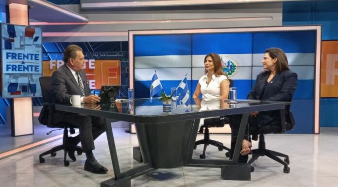 Alianza entre Fundación A la Rueda Rueda, INDES y BAC permitirá implementar en El Salvador un proyecto de ajedrez en instituciones educativas