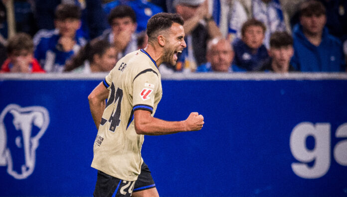 Barcelona derrotó al Real Oviedo Barcelona remontó en su visita al recién ascendido Real Oviedo y sigue a dos puntos del líder Real Madrid.