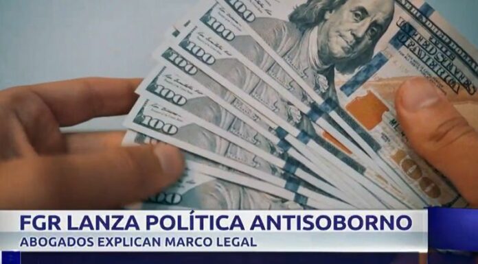 Fiscalía fortalece controles en compras públicas con nueva política antisoborno y sanciones claras.