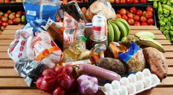 Especialistas explican que la disminución en los precios de la canasta básica estaría relacionada con el período de cosechas en el país.