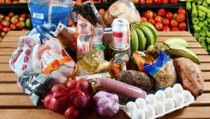 Precio de la canasta básica disminuye en el área urbana y rural Especialistas explican que la disminución en los precios de la canasta básica estaría relacionada con el período de cosechas en el país.