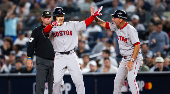 Los Boston Red Sox vencieron en el primer juego de la serie de comodín de la Liga Americana a los Yankees de New York.