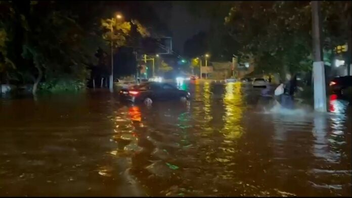 Al menos nueve muertos por fuertes lluvias en Odesa, Ucrania Una fuerte tormenta causó la muerte de al menos nueve personas, entre ellas un niño, en la región ucraniana de Odesa, informaron las autoridades.