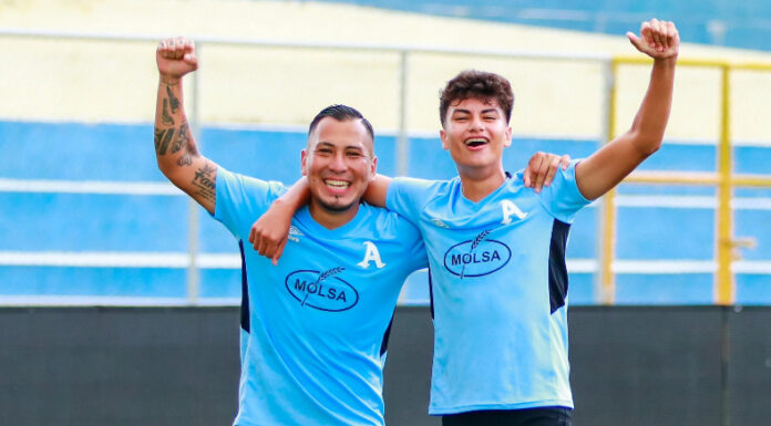 El líder, Alianza recibe en el estadio Las Delicias a Club Deportivo Platense en la jornada 15 del Apertura 2025.