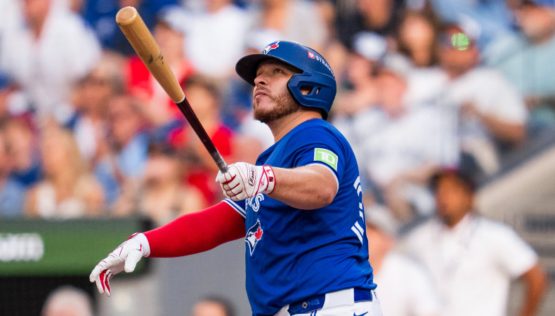 El equipo de Toronto inició con victoria la Serie Divisional ante los New York Yankees en los Playoffs 2025 de la MLB.