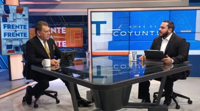 El ministro sostuvo que incremento al presupuesto financiará nuevas estrategias de salud, acordes a un alza del 300 % de servicios de salud.