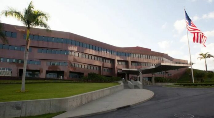 Venezuela alertó a Estados Unidos sobre un presunto plan de “extremistas” de colocar explosivos en su embajada en Caracas.