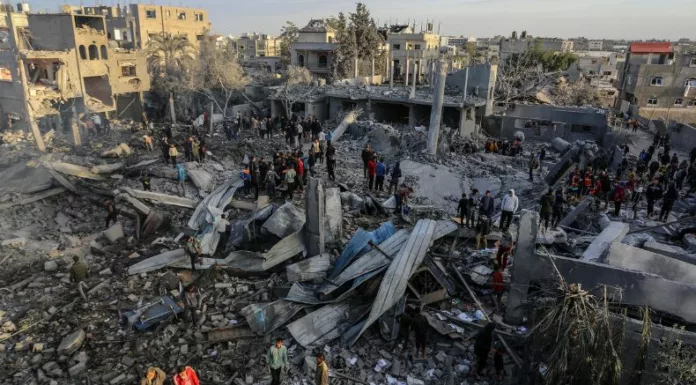 Dos años después del ataque que marcó su historia, Israel vive entre la memoria y la esperanza de alcanzar la paz.