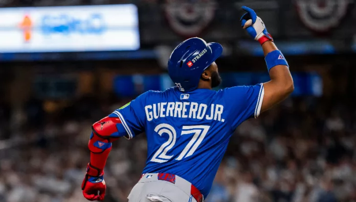 Toronto Blue Jays elimina a los Yankees y avanza a Serie de Campeonato Los Toronto Blue Jays se impusieron en cuatro juegos ante los Yankees de New York y avanzaron a la Serie de Campeonato de Liga Americana.
