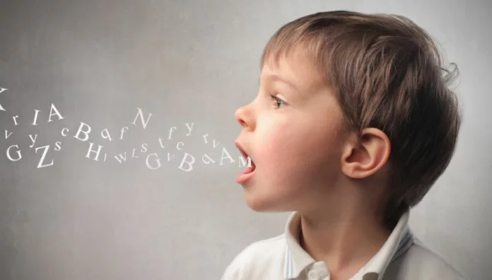 Cómo reconocer la tartamudez infantil y actuar a tiempo Identificar a tiempo la tartamudez infantil permite intervenir y fortalecer la confianza en el habla del niño.