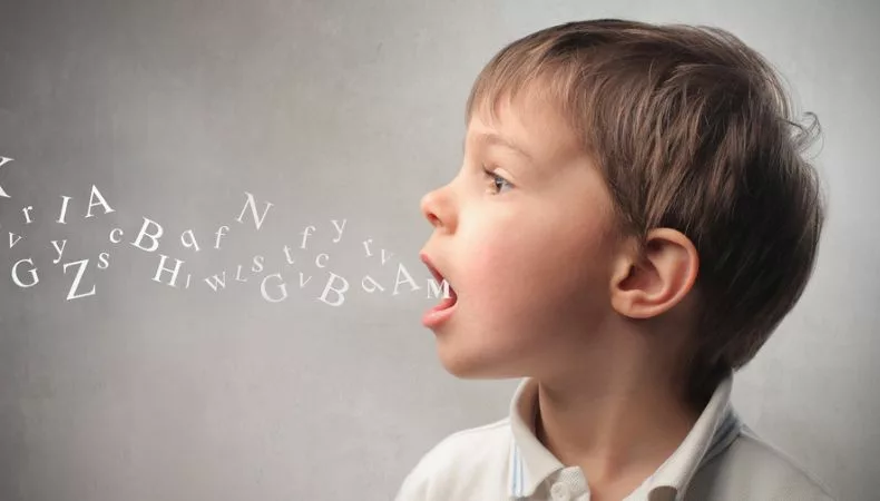 Identificar a tiempo la tartamudez infantil permite intervenir y fortalecer la confianza en el habla del niño.