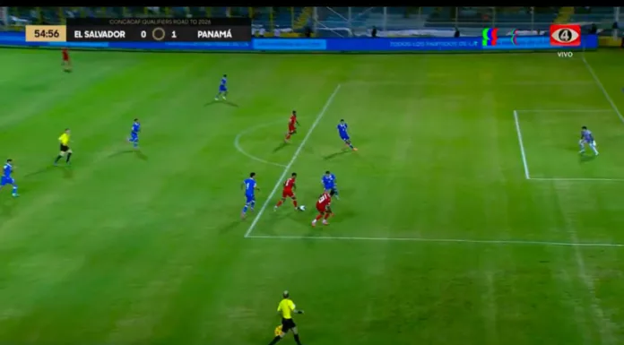 Una cuenta en España, especialista en revisar acciones polémicas aseguró que el gol de Panamá ante La Selecta estaba en fuera de juego.