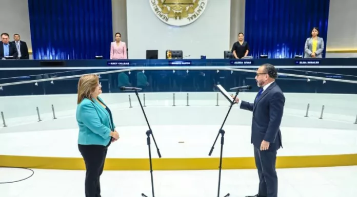 El tercer período de Raquel Caballero de Guevara al frente de la PDH inicia este 16 de octubre y termina el 15 de octubre de 2028.