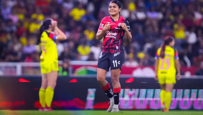 Brenda Cerén anotó doblete ante el América Femenil Brenda Cerén anotó doblete ante el América Femenil