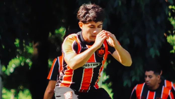 Águila se enfrenta a Limeño Club Deportivo Águila visitará el domingo a Municipal Limeño en el debut del técnico mexicano Juan Carlos Chávez.