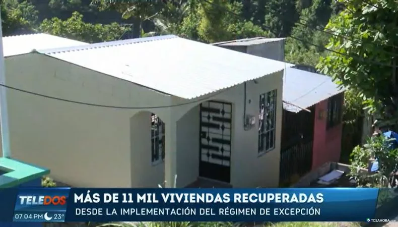 Recuperan más de 11 mil viviendas ocupadas por pandillas en todo el país Según las autoridades, el régimen de excepción ha permitido que miles de viviendas ocupadas por pandillas sean recuperadas y devueltas a familias salvadoreñas en diferentes puntos del país.